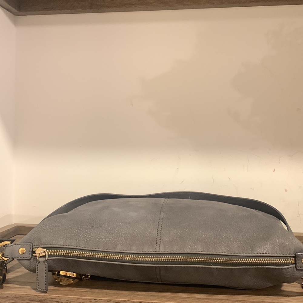 🔥 RARE Fendi Leather Crossbody 🔥 - Picture 10 of 17